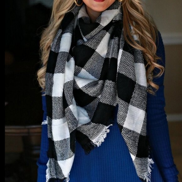 TARTAN Checkered  BLANKET SCARF - Picture 3 of 6